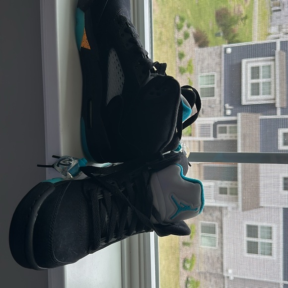 Retro 5, never worn - Picture 6 of 7